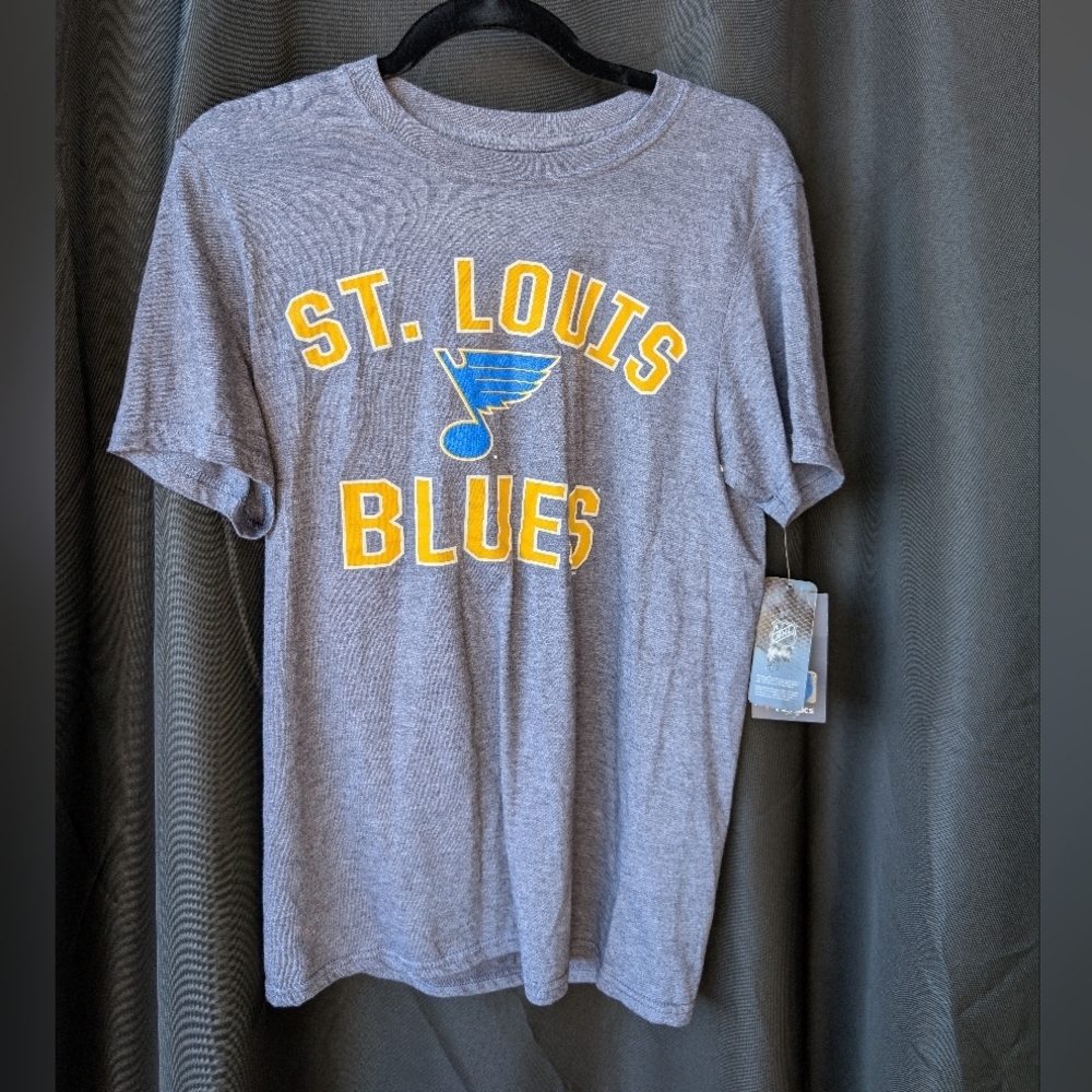 St. Louis Blues Fanatics T-Shirt - Small - Picture 1 of 3